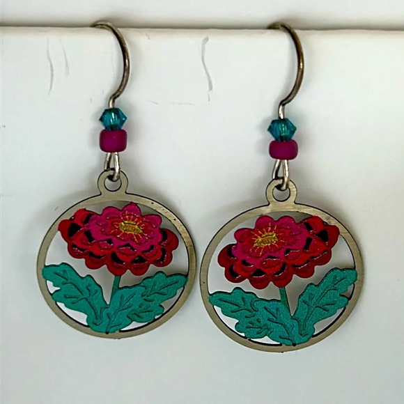Pink zinnia earrings with beads. Silver color. Lightweight. - Picture 1 of 3
